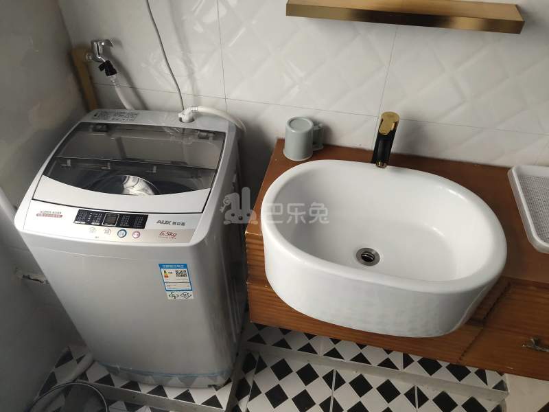 东明广场（泉东一小区）7336759卫生间图8