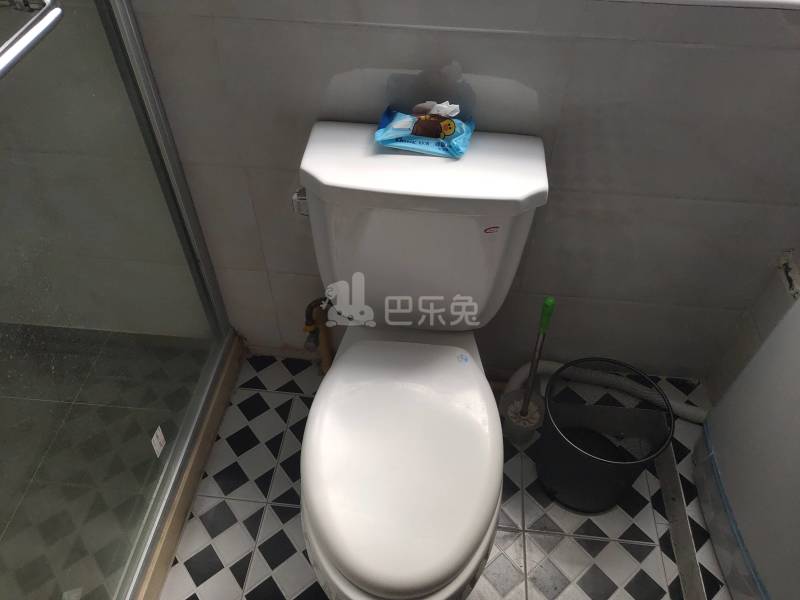 东明广场（泉东一小区）7336759卫生间图7