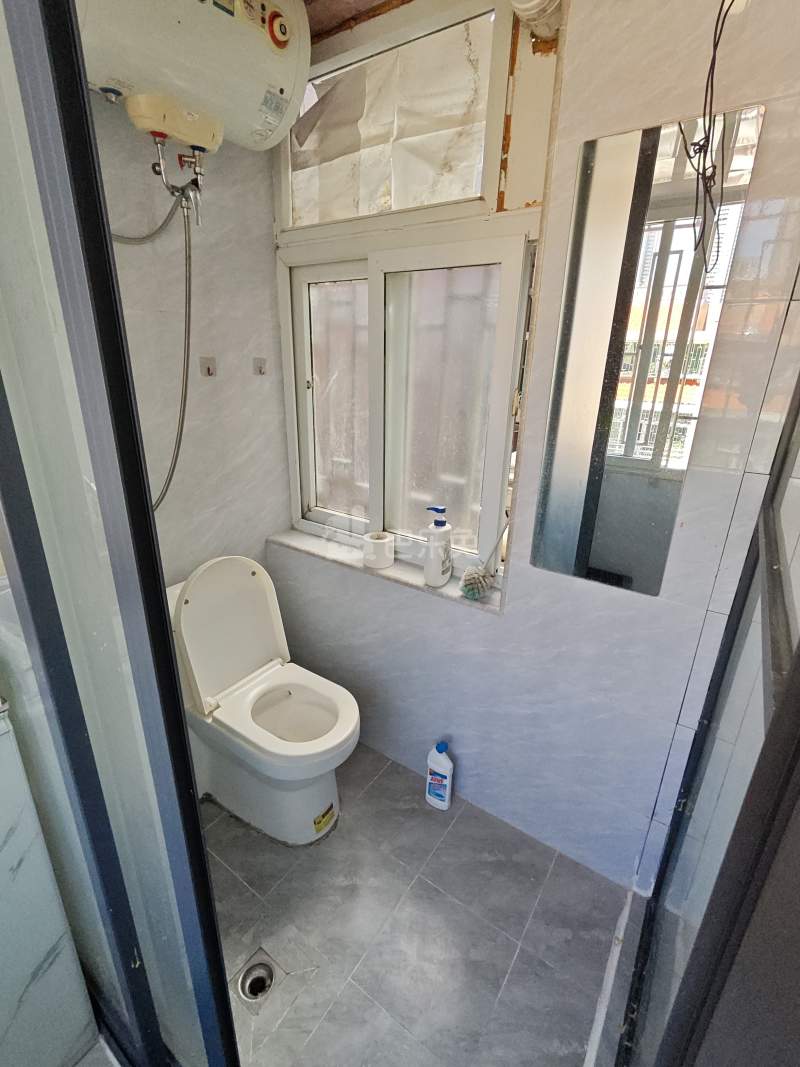 祥祺花园7338498卫生间图4