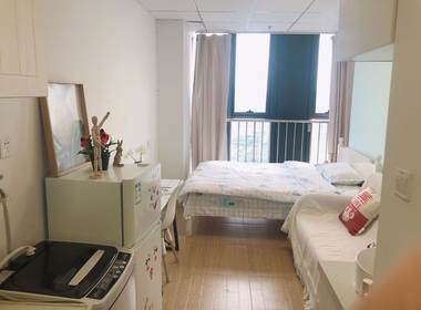 城家公寓青果杭州浦沿地铁站店 1室0厅1卫