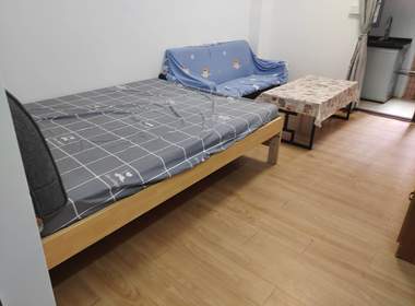 鸿运公寓（黄村莲溪里6号） 1室0厅1卫