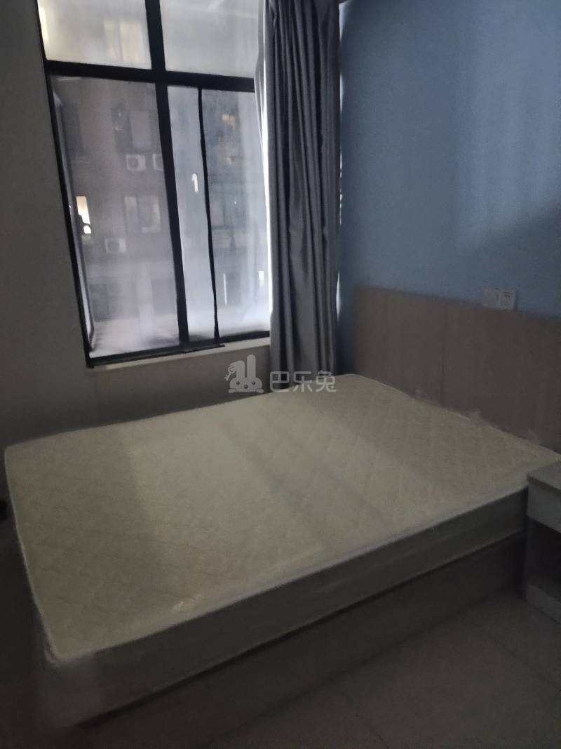 水印康庭7352084卧室图0