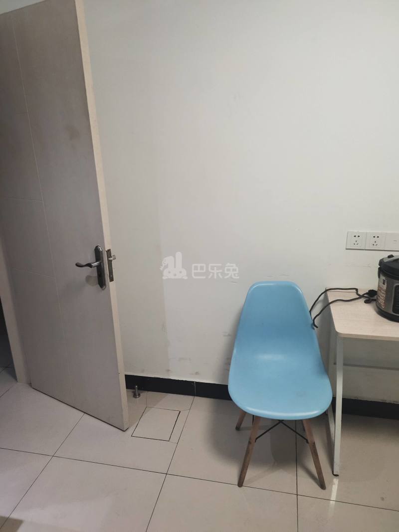 水印康庭7352084卧室图3