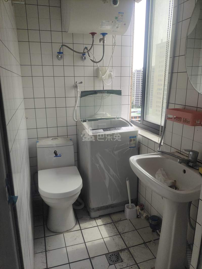 山秀景苑7352435卫生间图6