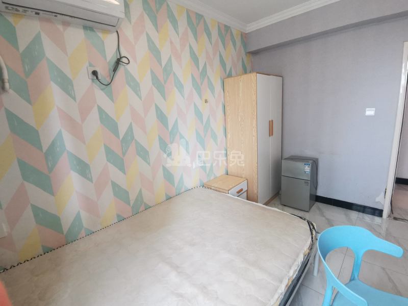 山秀景苑7352436卧室图2