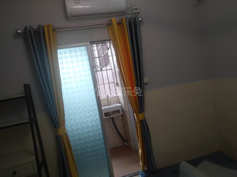 植村西约二街一巷8号7357673客厅图6