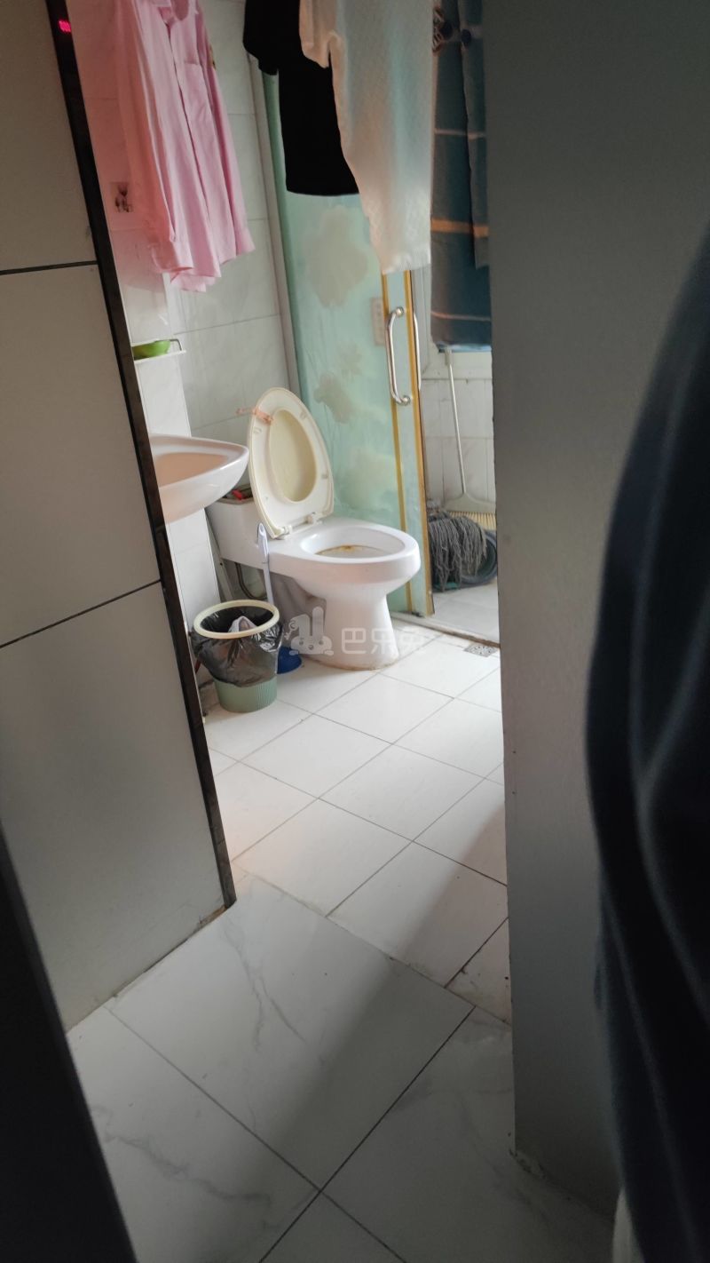 界龙商务大楼7358705卫生间图6