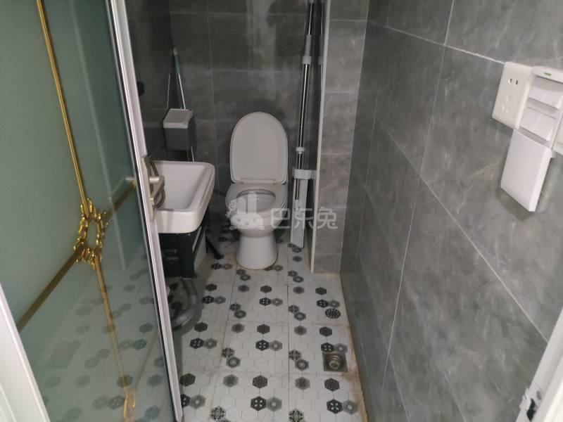 剑河家苑7361773卫生间图5