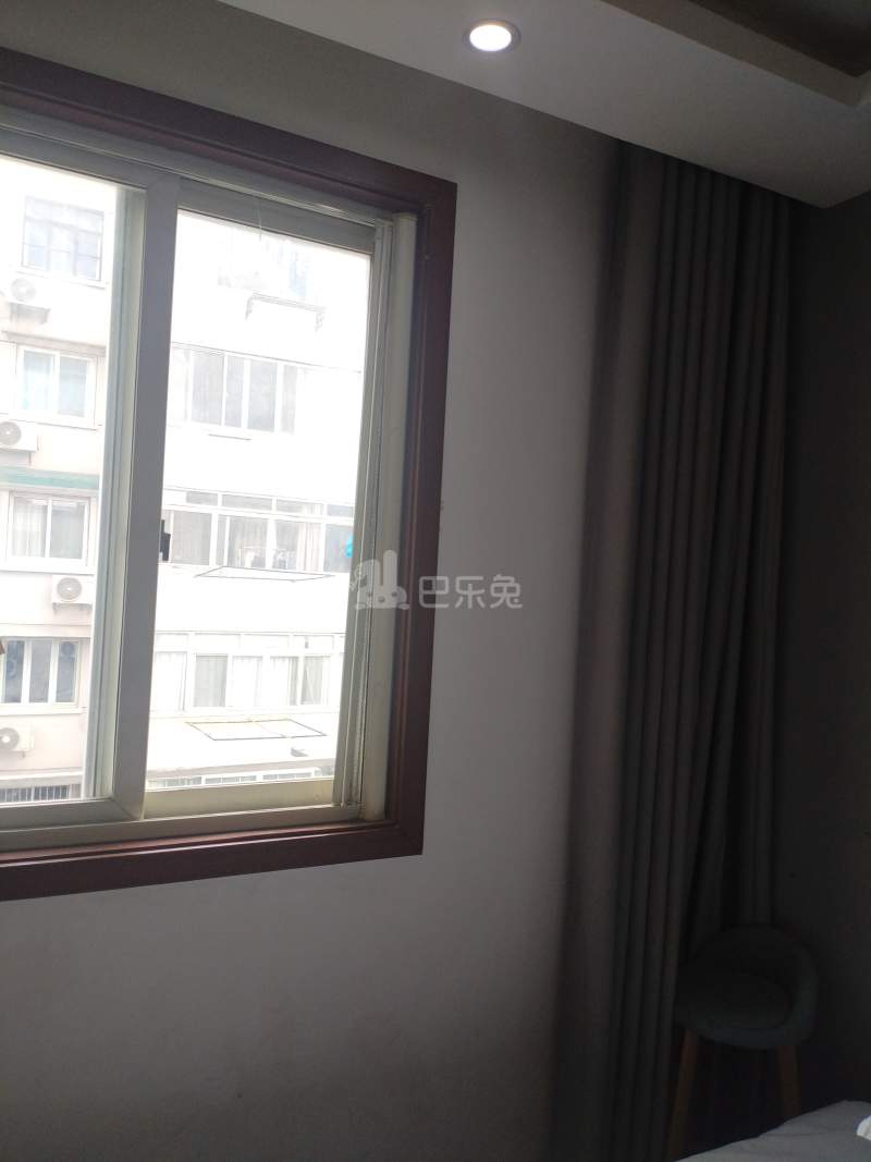 南站阳光小区7366034卧室窗户图15