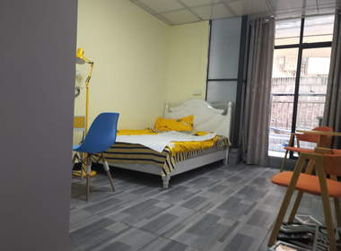 新村大街二巷10号 