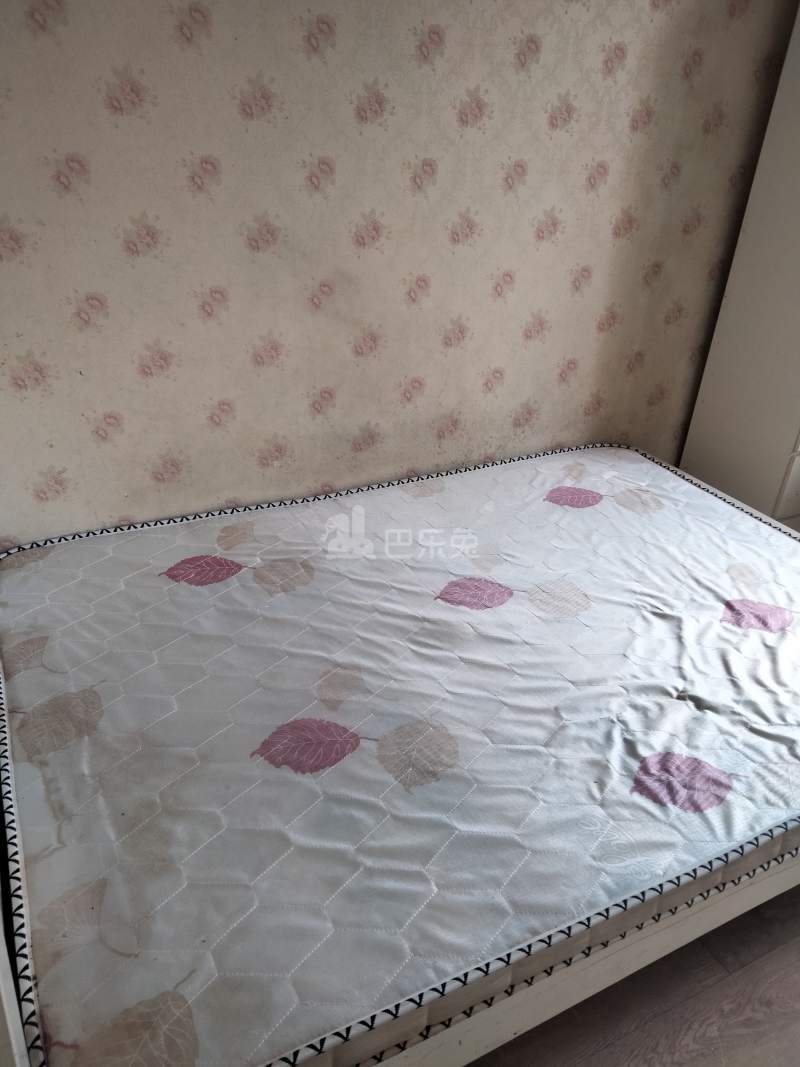 顺达花苑东区7382509卧室图3