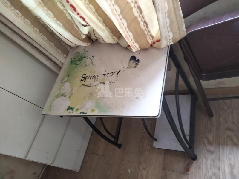 顺达花苑东区7382509客厅图4