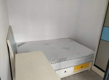 天平架范屋97号 1室1厅1卫