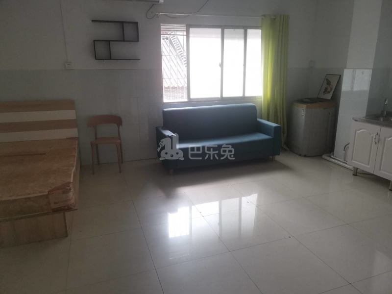 嘉禾街新科下新村九横巷1号7388666客厅图3