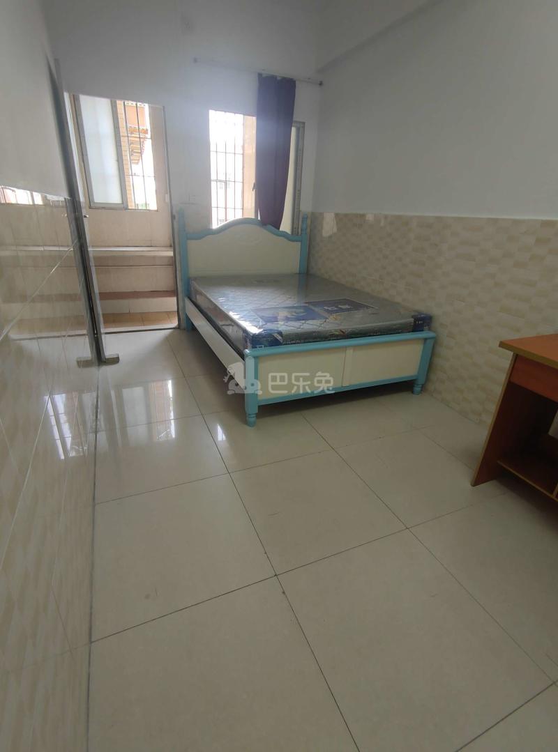 嘉禾街新科下新村九横巷1号7388688卧室图3