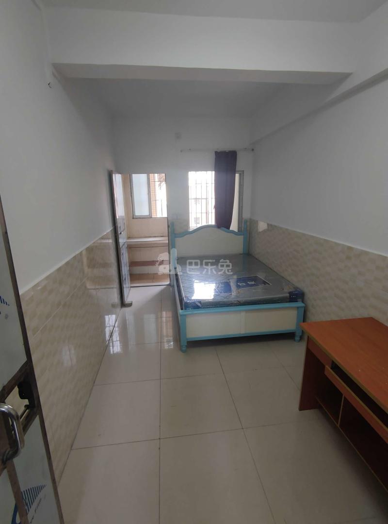 嘉禾街新科下新村九横巷1号7388688卧室图0