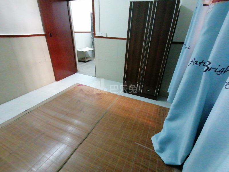 东圃龙步新村一巷1号7391027卧室图0