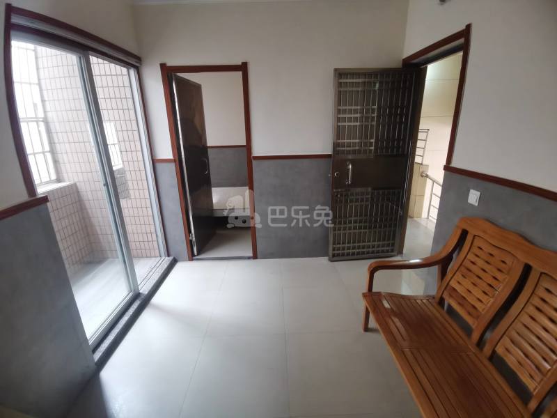 东圃龙步新村一巷1号7391042客厅图6