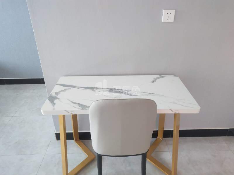 畈里张公寓7398843客厅图5