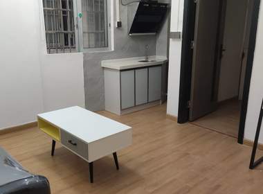 东圃二横路84号 1室1厅1卫