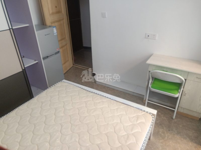 学前一村7412516卧室图8