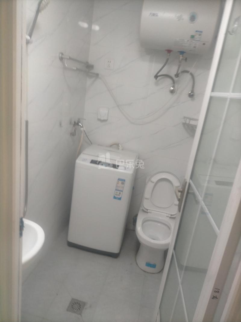 城北商贸园（温州村）7415330卫生间图5