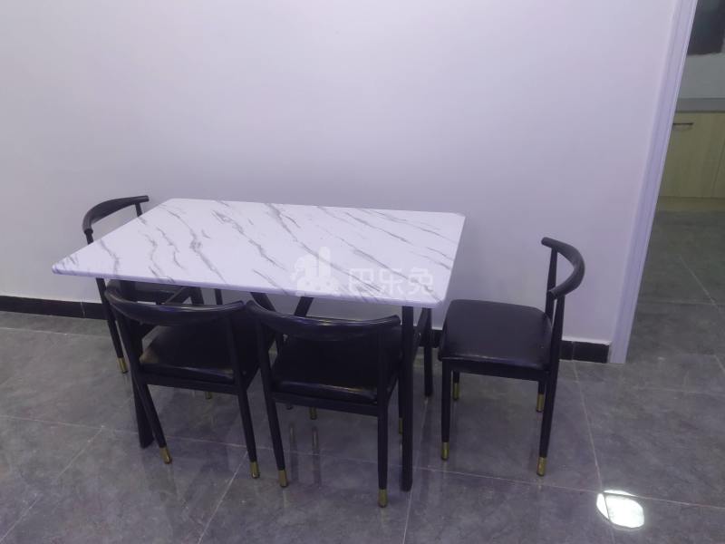 香逸尚城花园7425320客厅图11