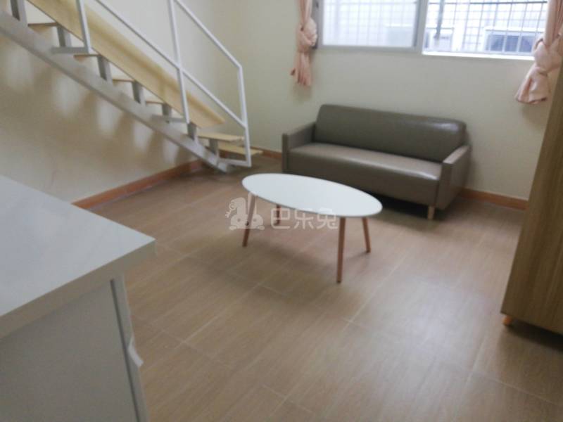 棠下科新路18号7438007客厅图2