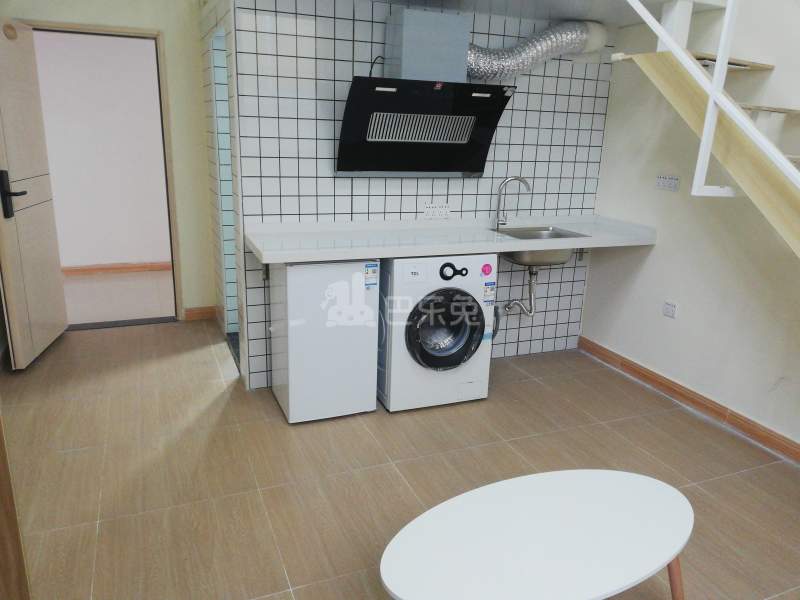 棠下科新路18号7438007客厅图4