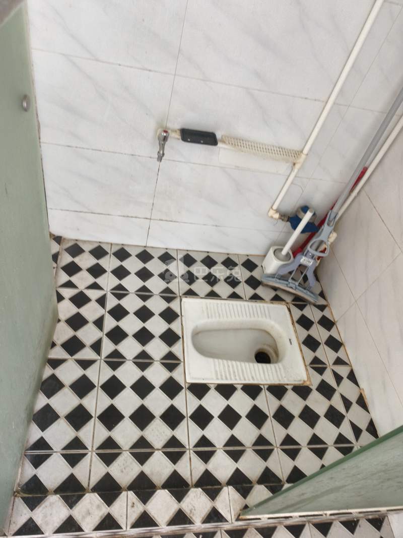 海湾花园7445812卫生间图8