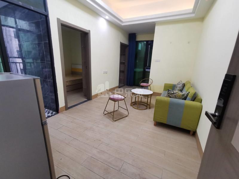 大石大山村富山路16号7462381客厅图10