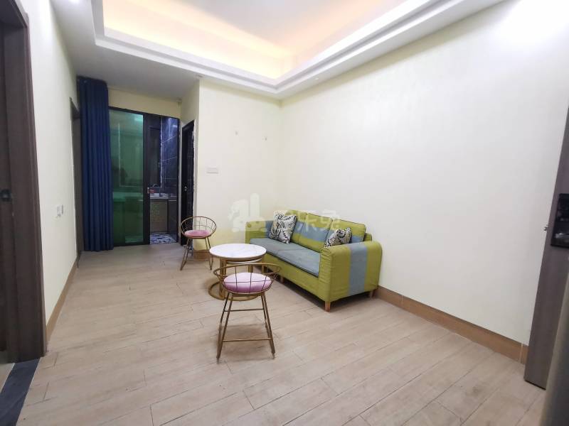 大石大山村富山路16号7462381客厅图8