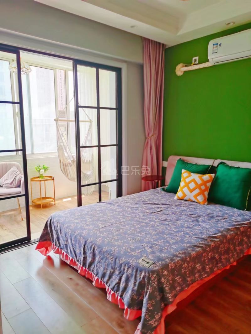 环球广场7463083周边环境图8