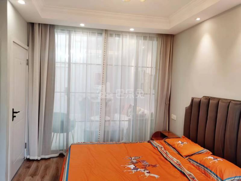 环球广场7463083周边环境图14