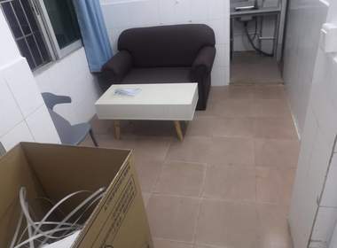 长湴西街五巷9号 1室1厅1卫