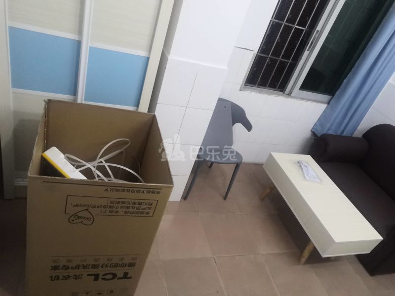 长湴西街五巷9号7470901客厅图6