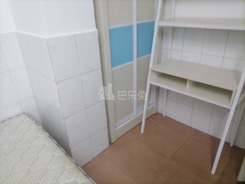 长湴西街五巷9号7470934卧室图2