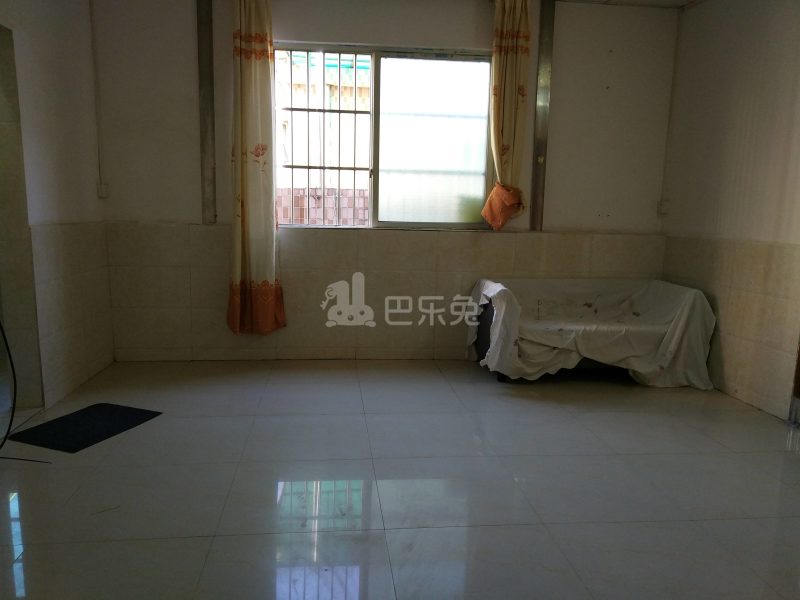 龙洞金怡园大街4号7477407客厅图4