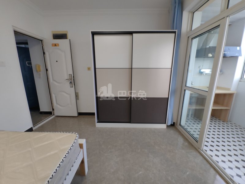 和龙新苑7480941卧室图4