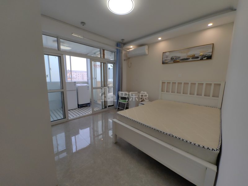 和龙新苑7480941卧室图1