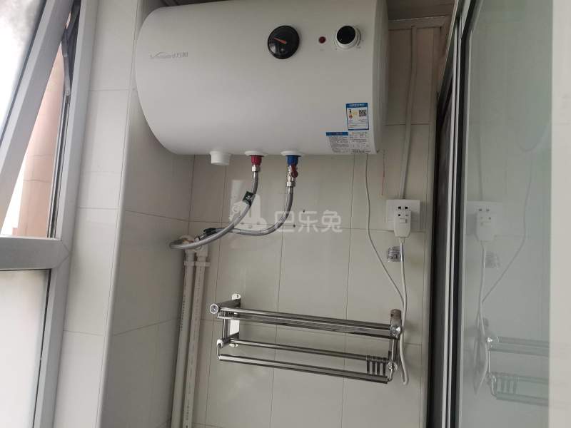 和龙新苑7480941卫生间图9