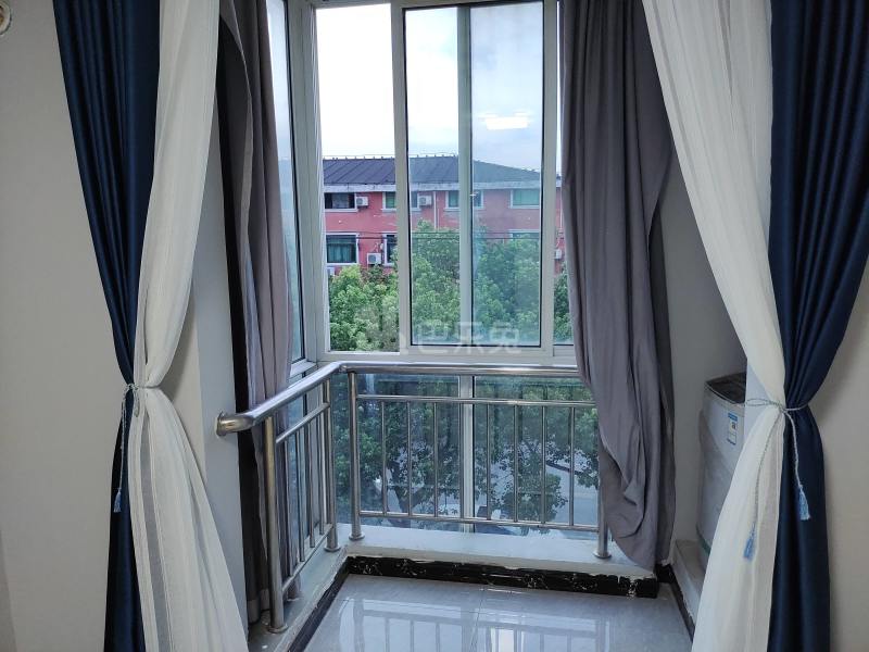 优+生活青年社区7484738卧室窗户图7