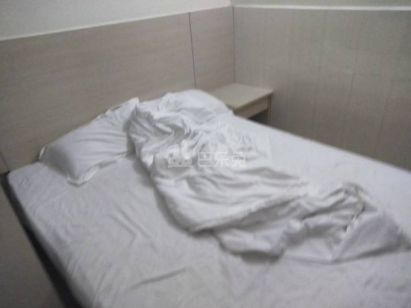 天豪公寓（车陂西华新村南三巷2号）7497386卧室图1