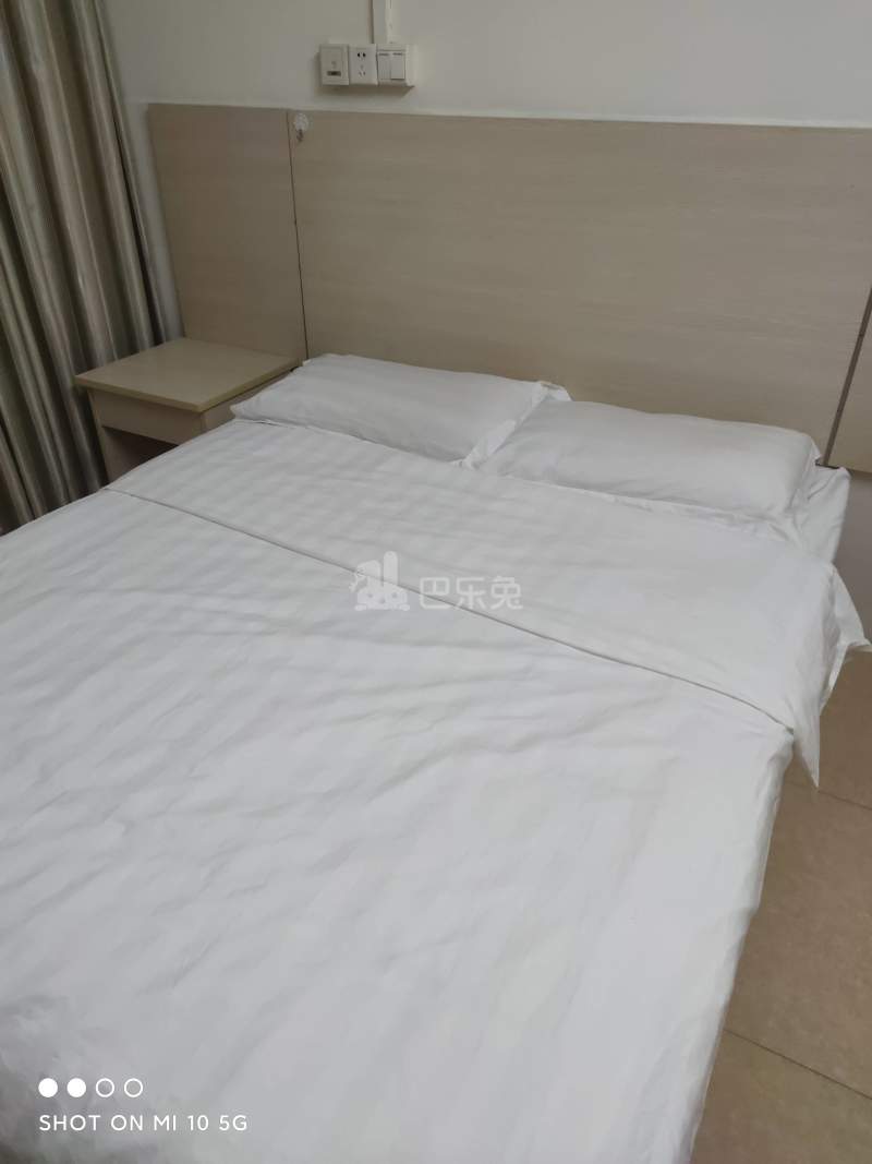 天豪公寓（车陂西华新村南三巷2号）7497413卧室图3