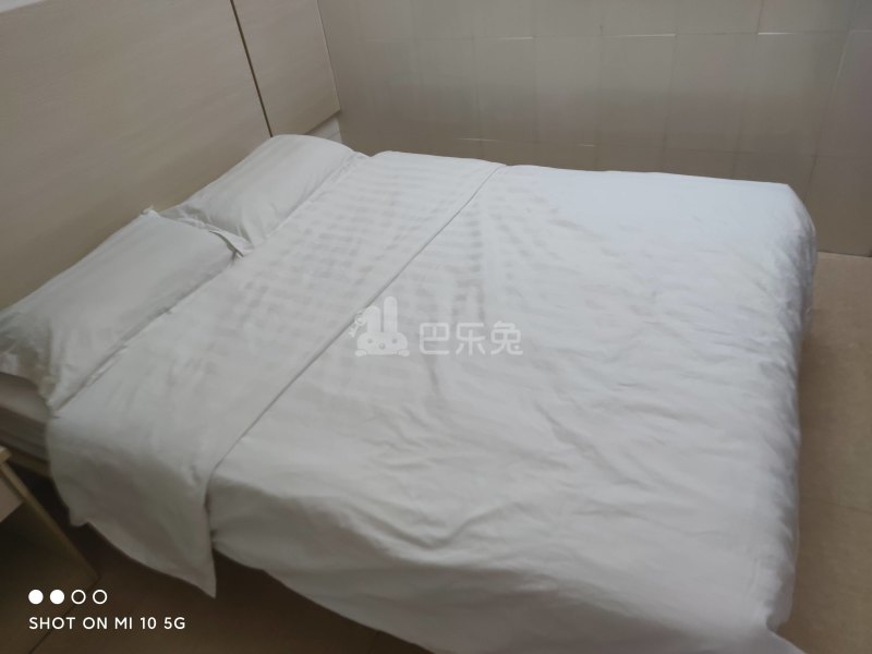 天豪公寓（车陂西华新村南三巷2号）7497413卧室图2