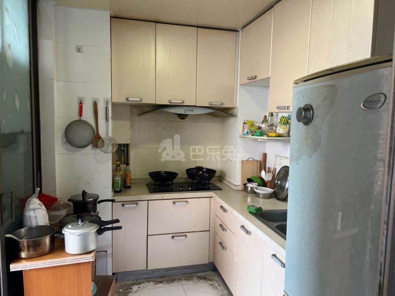 世茂江滨花园碧景湾7500273厨房图6