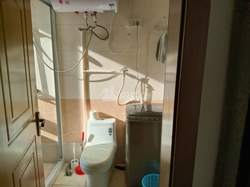 世茂江滨花园碧景湾7500273卫生间图10