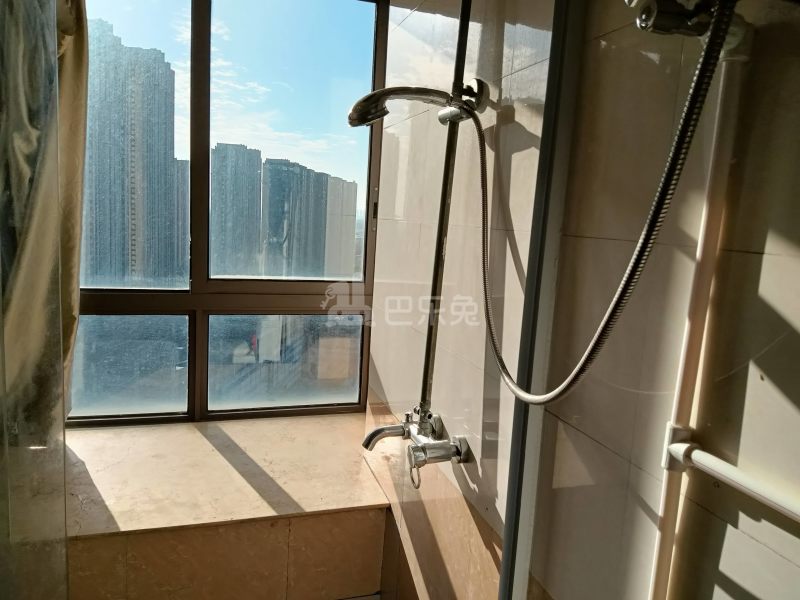 世茂江滨花园碧景湾7500273卫生间图11