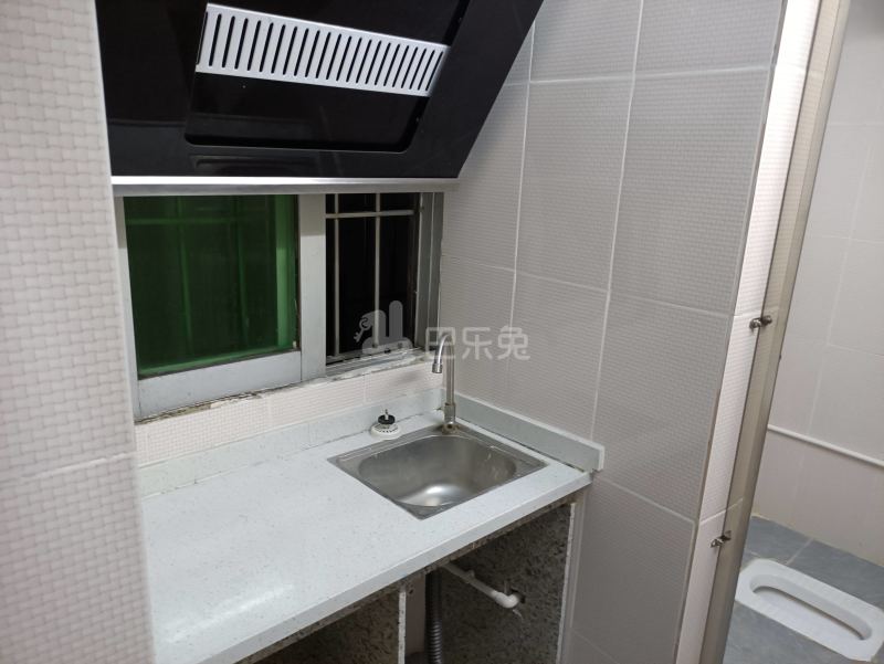 长湴西街七巷2号7502462厨房图5