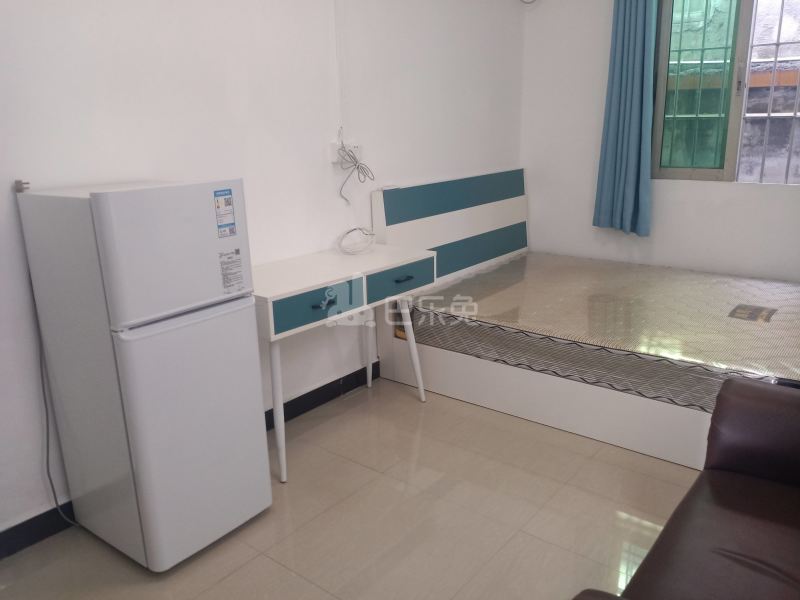 长湴西街七巷2号7502470卧室图2